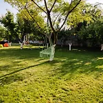Guest house Casa Melamy Tuzla