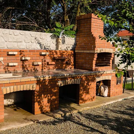 Casa Melamy טוזלה