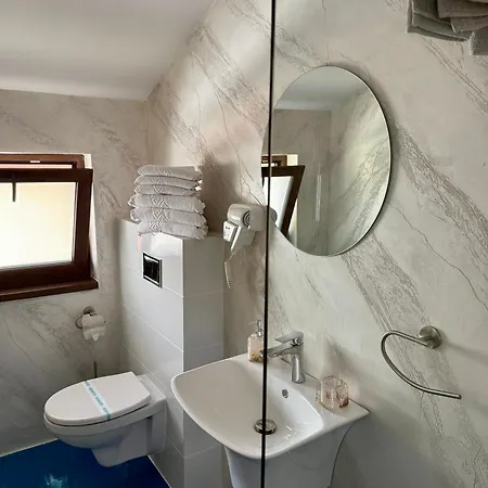 Casa Melamy בית הארחה 3*
